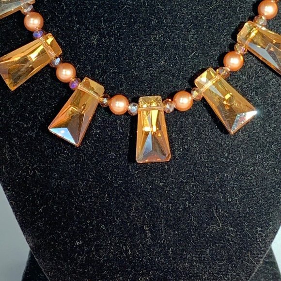 Gold Tone Faux Pearl, Iridescent Champagne Beaded Necklace (NA59) - Picture 2 of 5